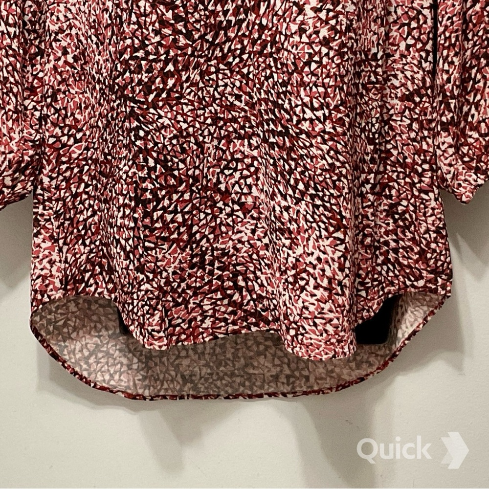 M - New Cathy Y Neckline 3/4 Sleeve Top - Picture 3 of 10